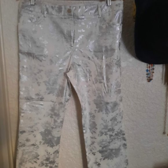 Elliott Lauren White & Silver Floral Print Crop Jeans NWT Sz 14 - Picture 2 of 6